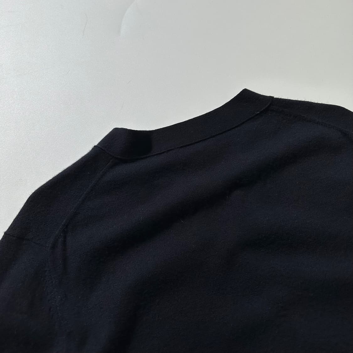 (매장판) 아페쎄 리플레이 로고 가디건 상품이미지8