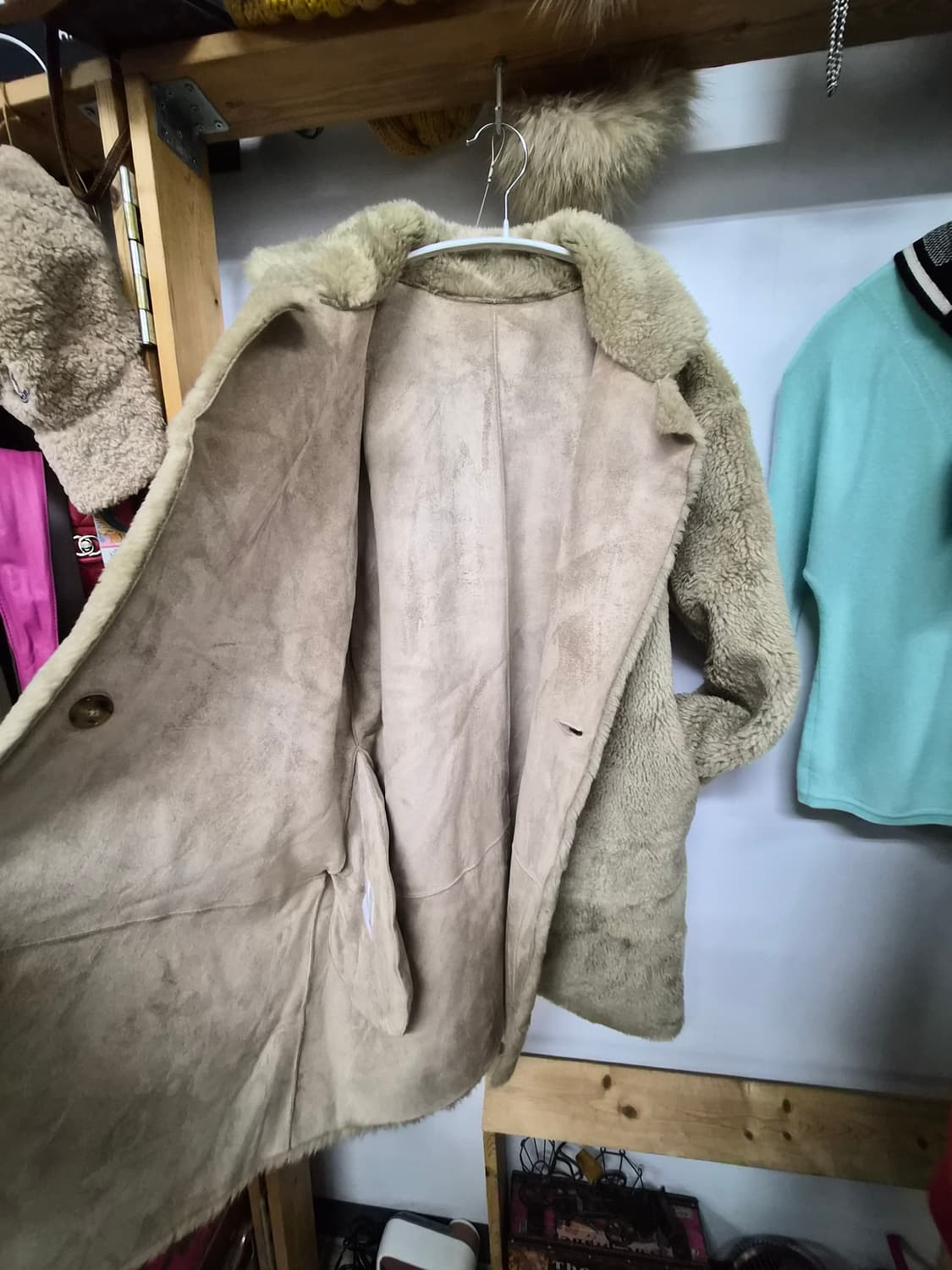 SLLOW 무스탕퍼코트 상품이미지4