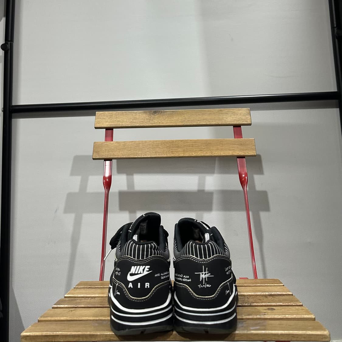 270) 나이키 운동화 남성 에어맥스 1 팅커 스케치 투 셸프 블랙 상품이미지3