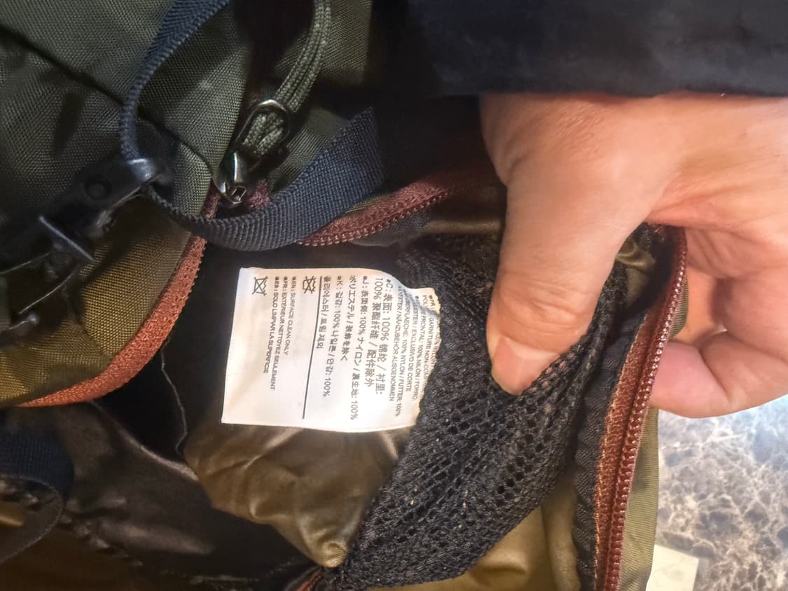 정품 아크테릭스 나일론 크로스백 팝니다 상품이미지8