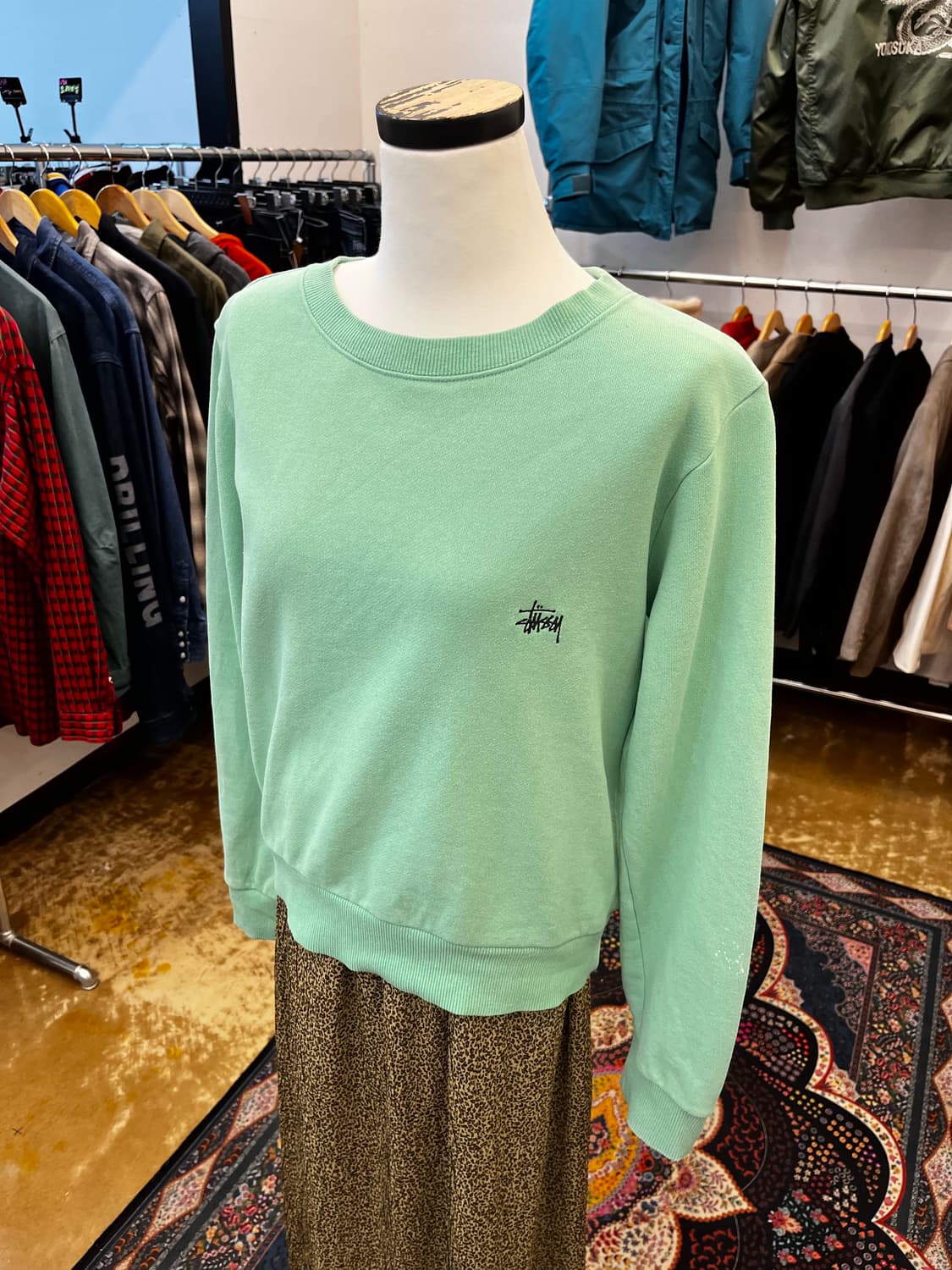 스투시 인터내셔널 트라이브 프린팅 크루넥 상품이미지3