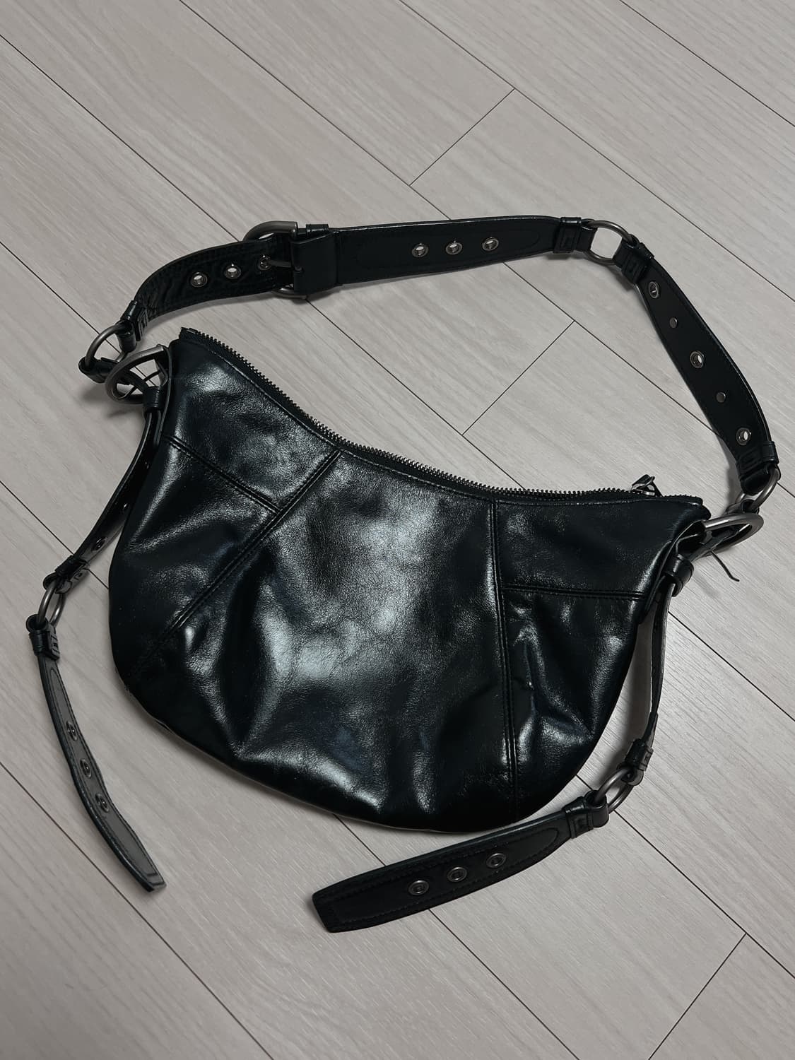 스튜디오테이블 볼드 스트랩 레더백 상품이미지4