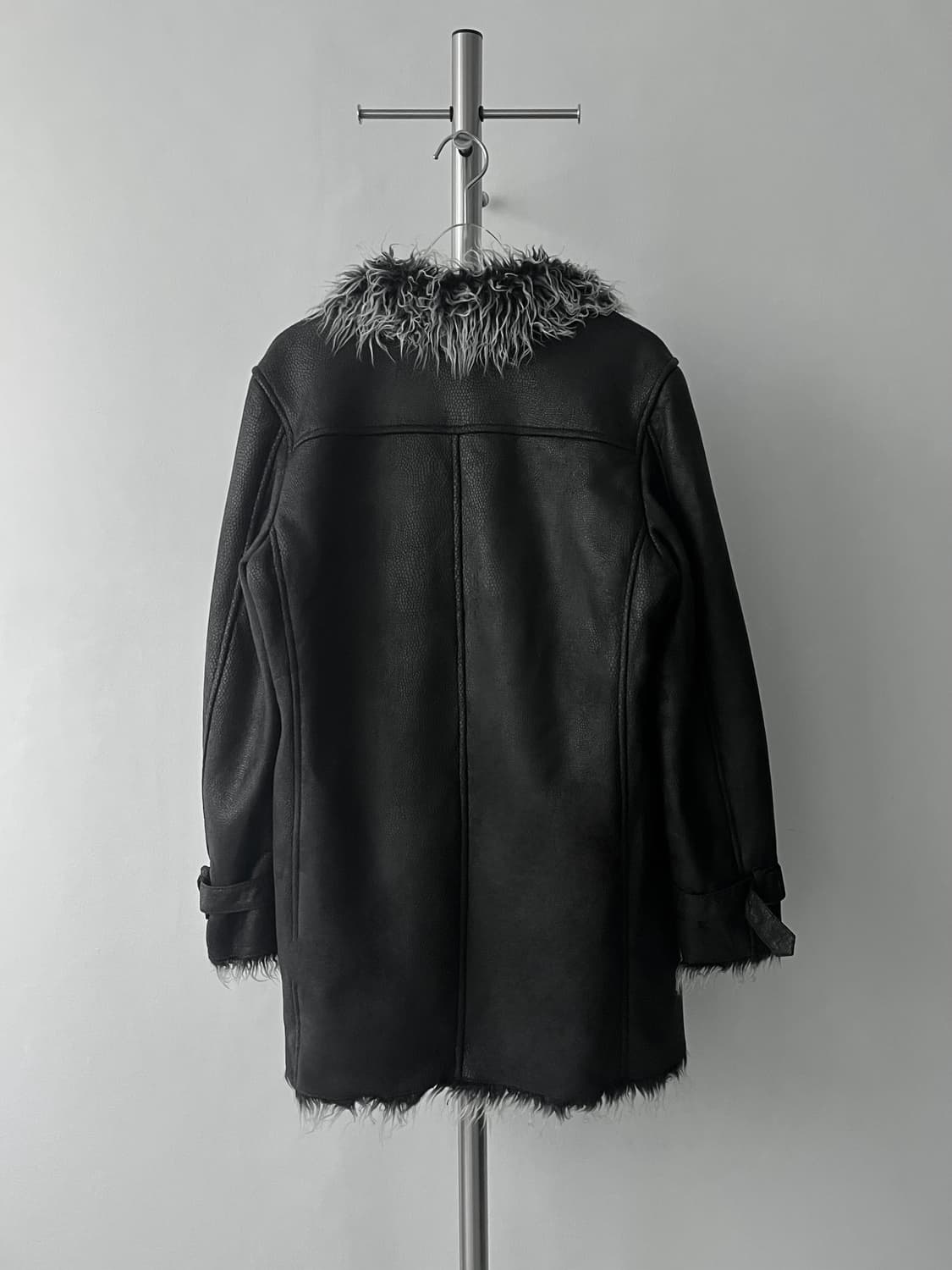 Faux Shearling Leather Coat 상품이미지4