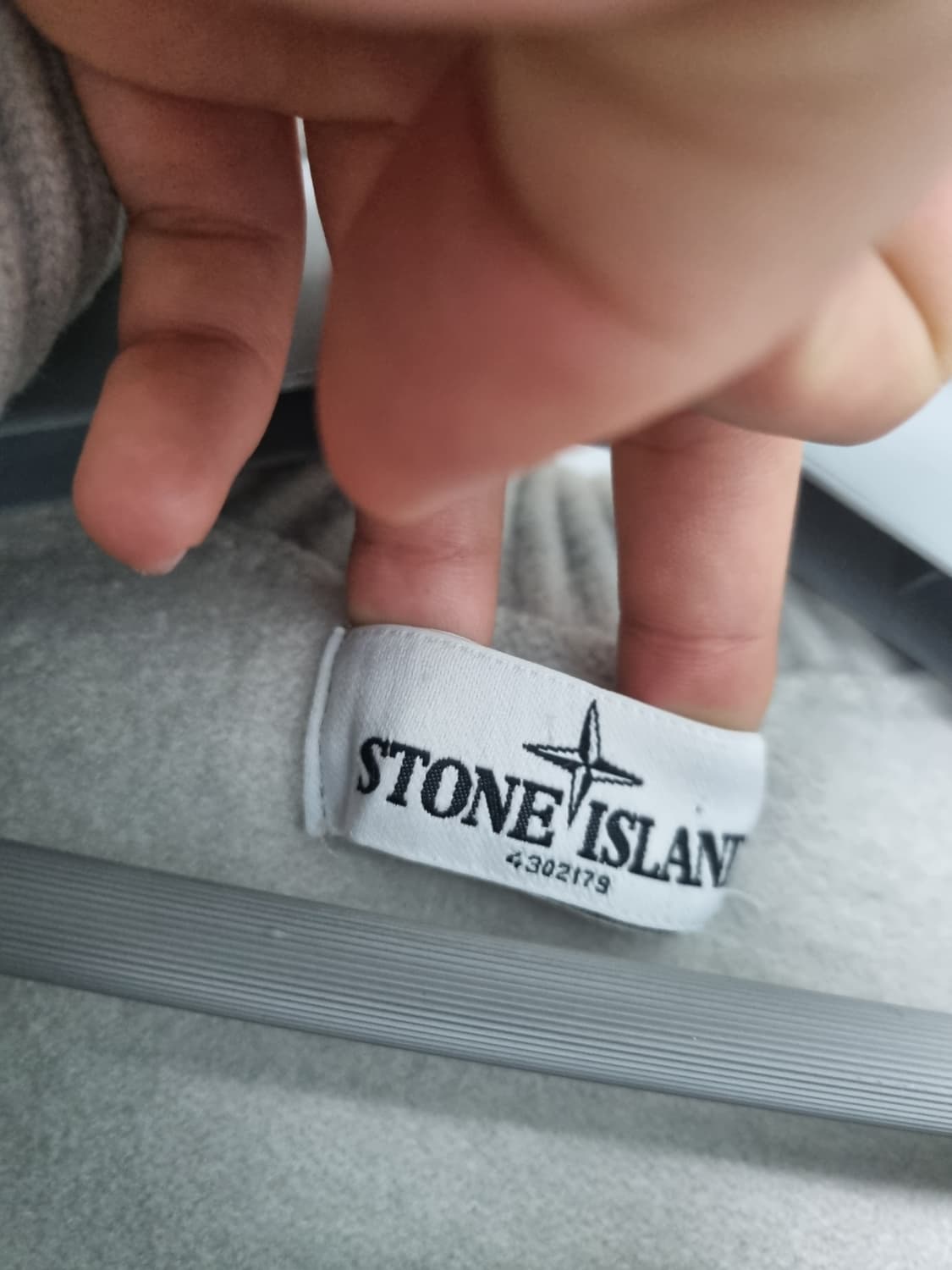 [백화점판] 스톤아일랜드 니트 반집업 아이보리 상품이미지4