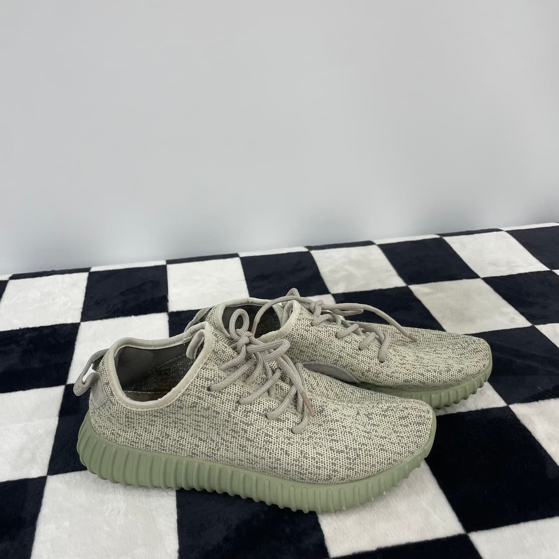 아디다스 이지부스트 350 문락 260mm 상품이미지1