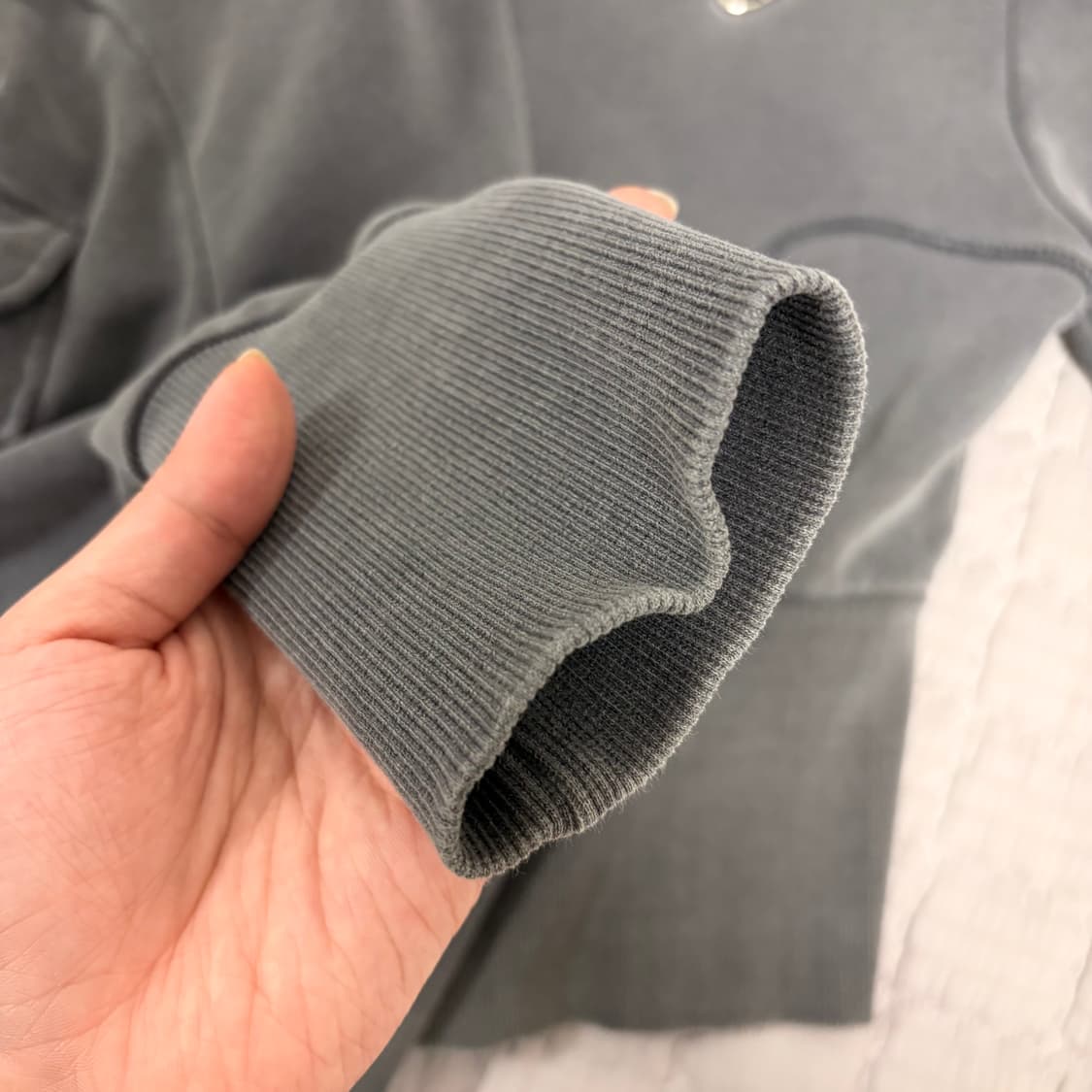 오도어 터틀넥 차콜 집업 상품이미지7