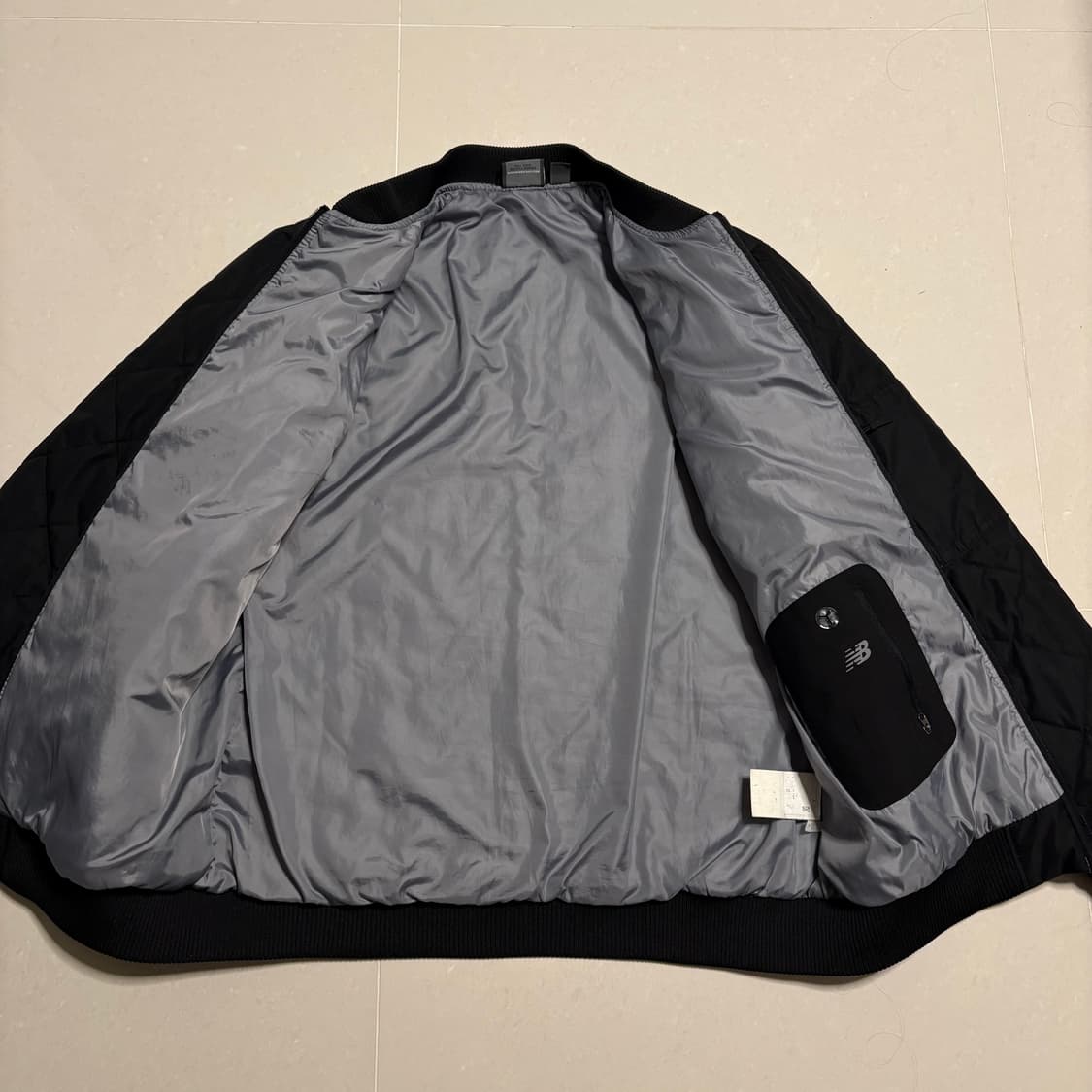 정품 뉴발란스 퀼팅 봄버 ma-1 블랙 집업 자켓 점퍼 상품이미지8