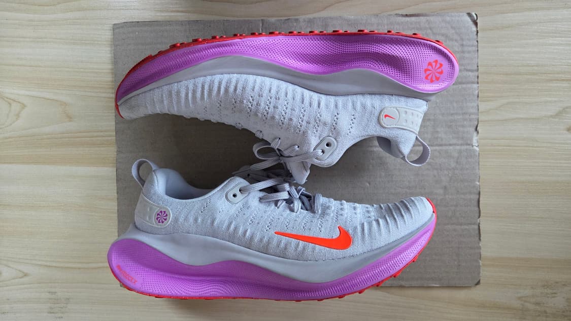 나이키 리액트X 인피니티 런 4 바스트 그레이 하이퍼 바이올렛 상품이미지3
