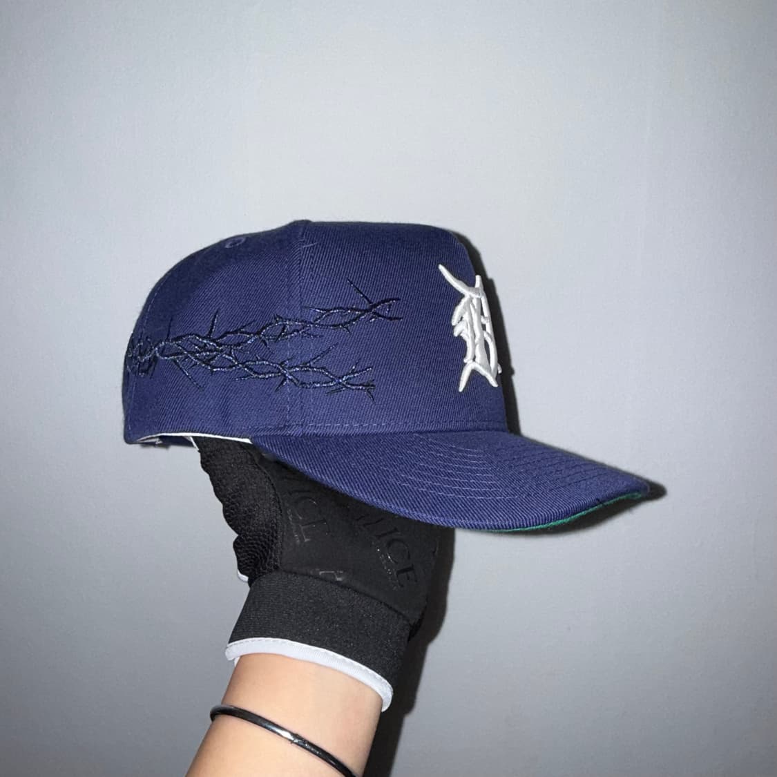 크리스브라운 KILL THE HYPE 디트로이트 가시왕관 스냅백 모자 상품이미지3