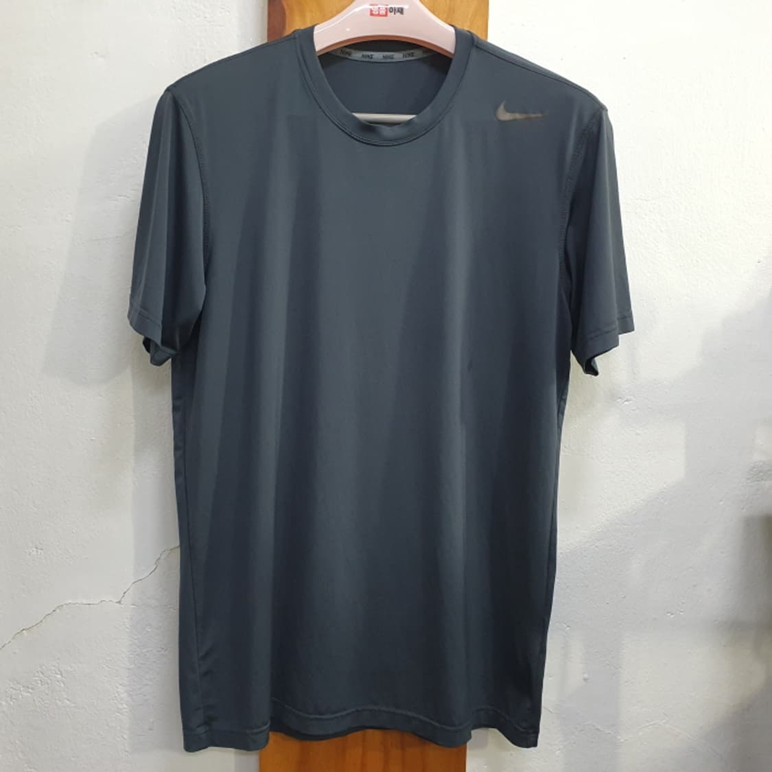 나이키 반팔 러닝티 상품이미지1