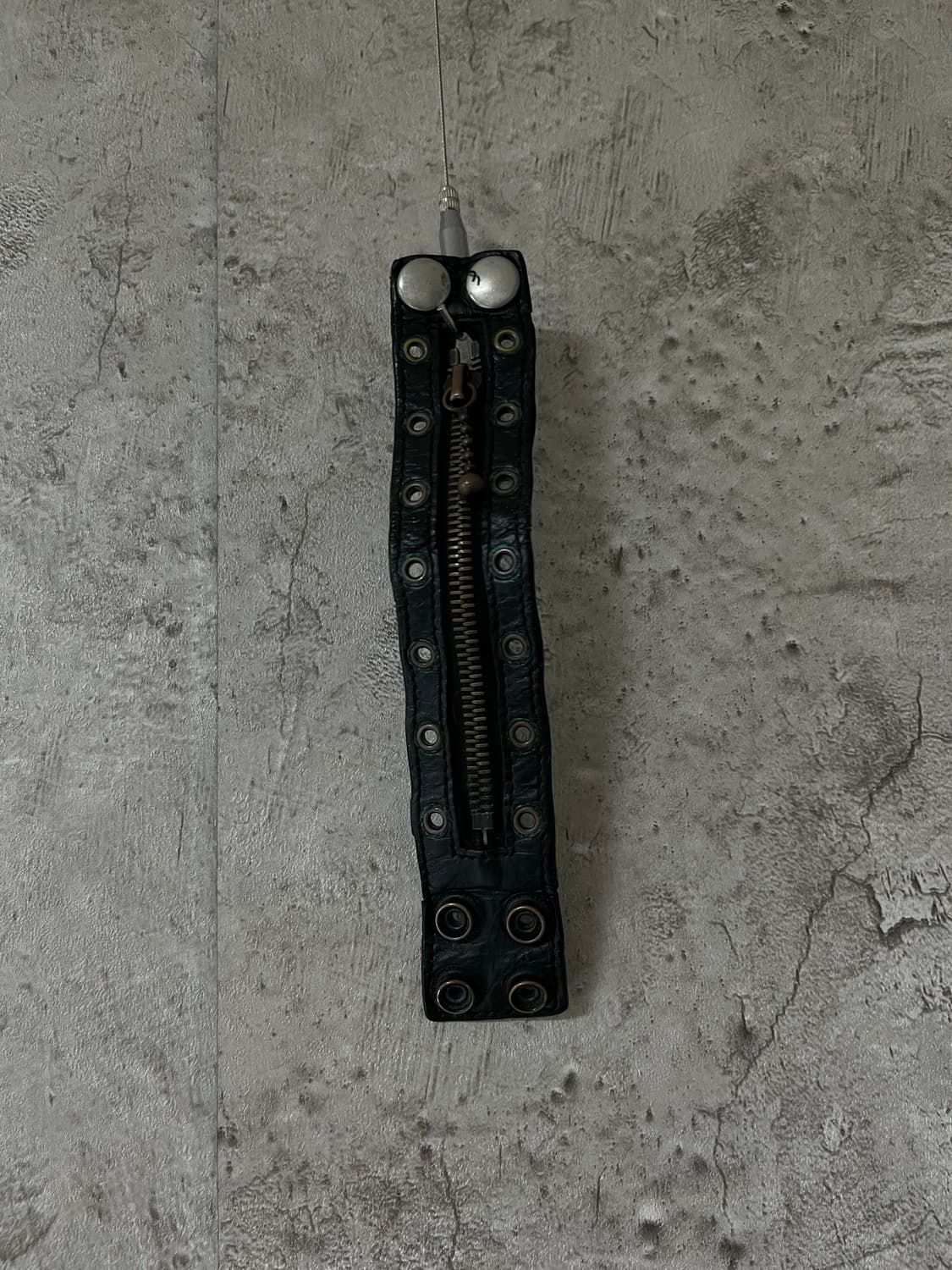 넘버나인 2005년  "Nightcrawler" 가죽 지퍼 팔찌 상품이미지2