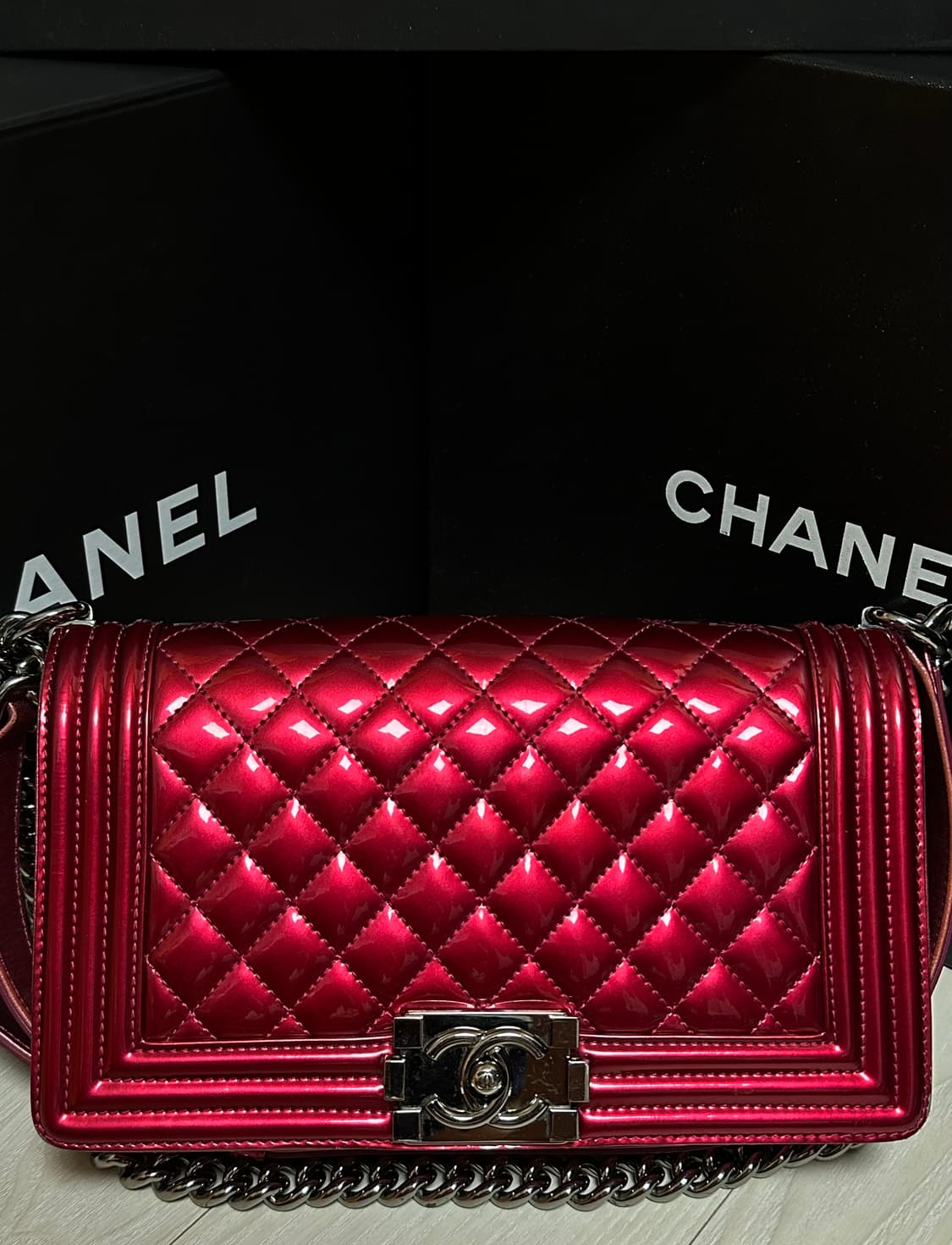 샤넬 카프스킨 체인 보이백 미듐 os 버건디 상품이미지2