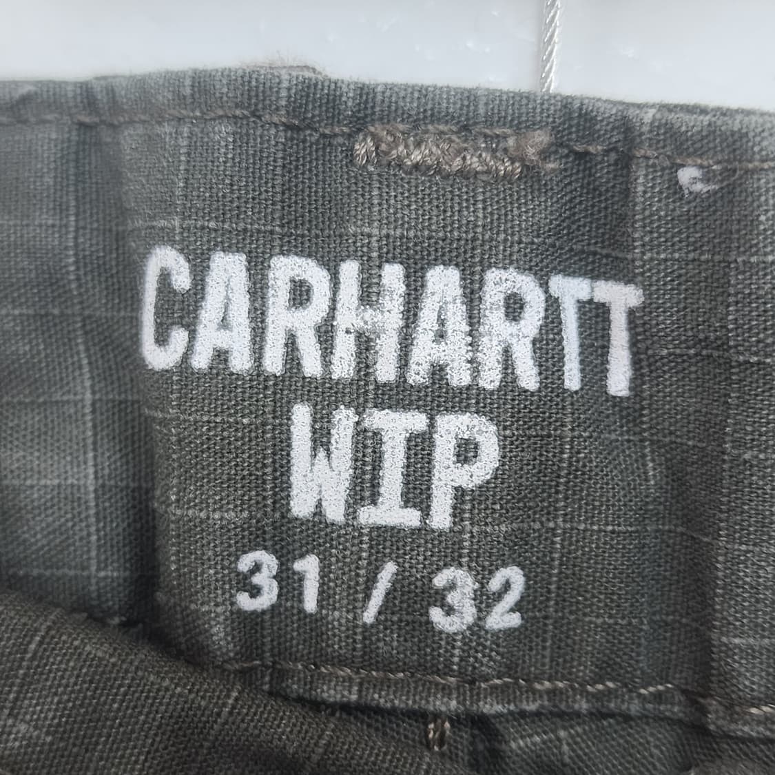 칼하트 카키색 카고 바지 상품이미지3