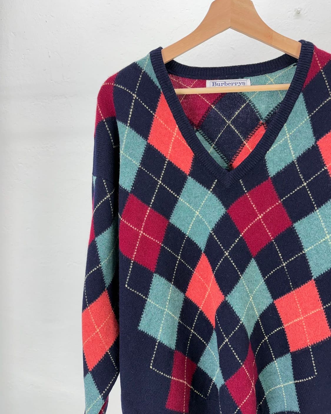 버버리 90s 아가일 브이넥 램스울 니트 스웨터 상품이미지2