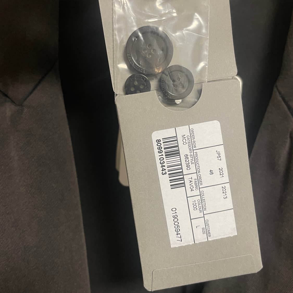 [L] 발렌시아가 21FW worn out double blazer 상품이미지7