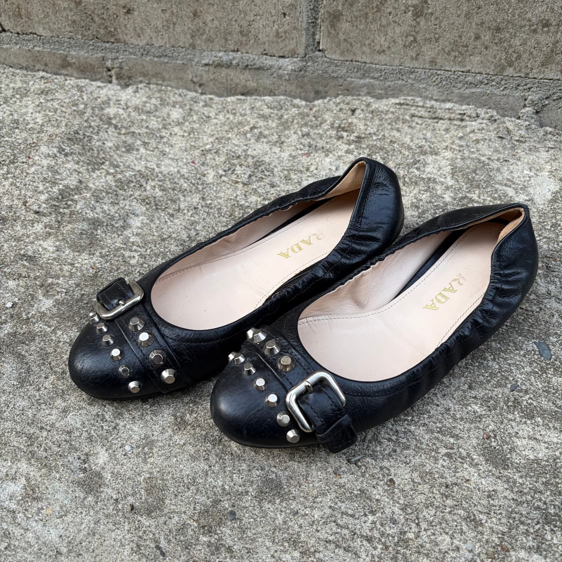 프라다 스터드 발레 슈즈 상품이미지6