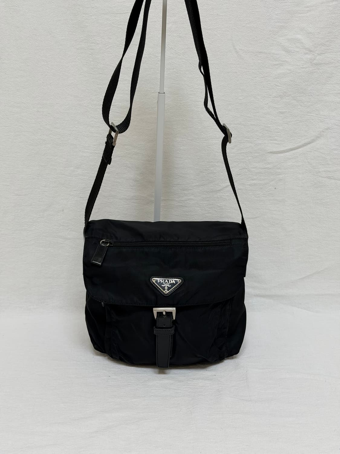 정품 프라다 포코노 나일론 메신저백 크로스백 숄더백 주우재백 상품이미지1