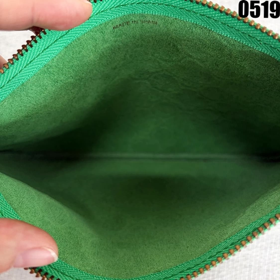 꼼데가르송 클로버 엠보싱 가죽 파우치 0519 상품이미지5