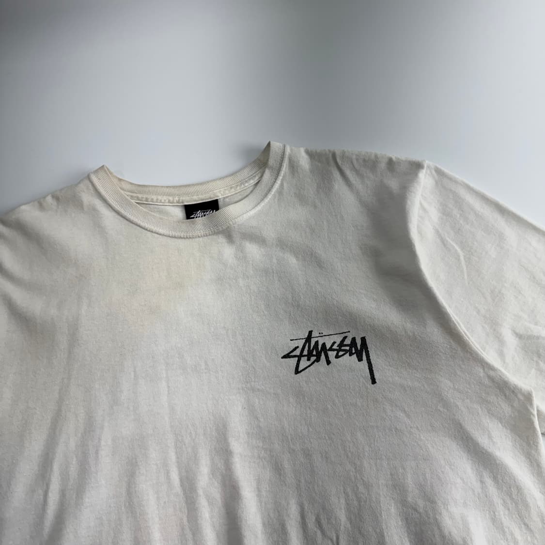 Stussy 스투시 백 블랙 로고 화이트 반팔 상품이미지4