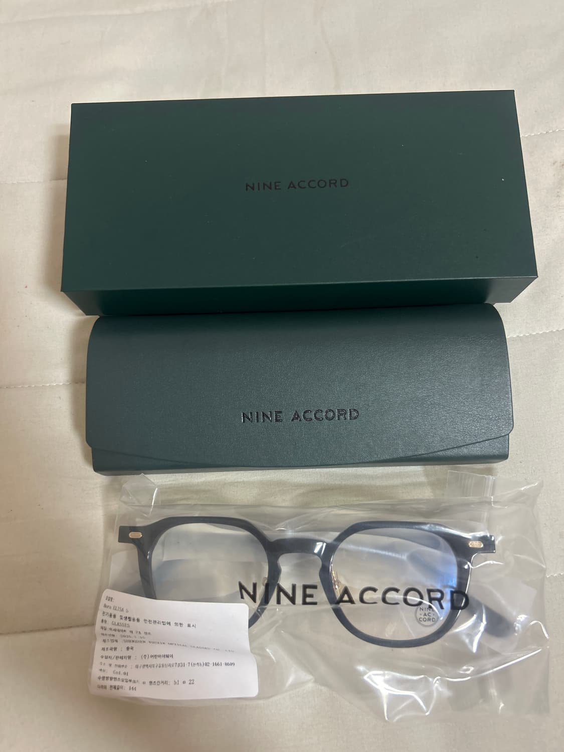 나인어코드 안경 상품이미지2