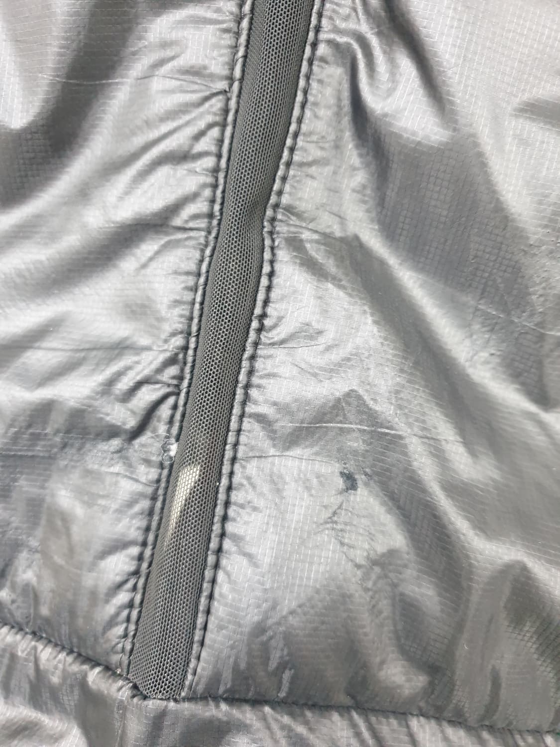 [L/100] 나이키 에어로로프트 베스트 상품이미지9