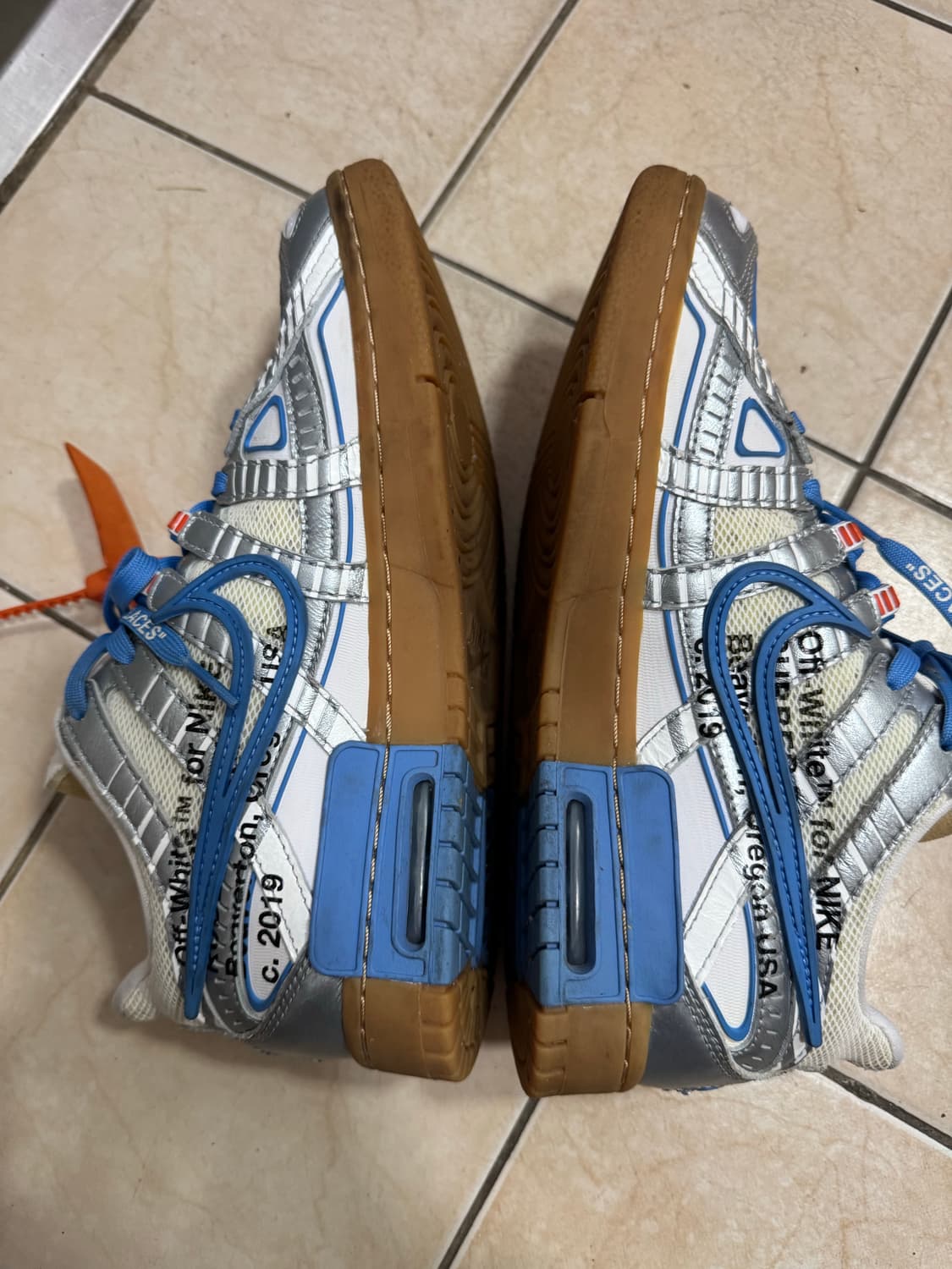 나이키 에어 러버 덩크 X 오프 화이트 상품이미지2