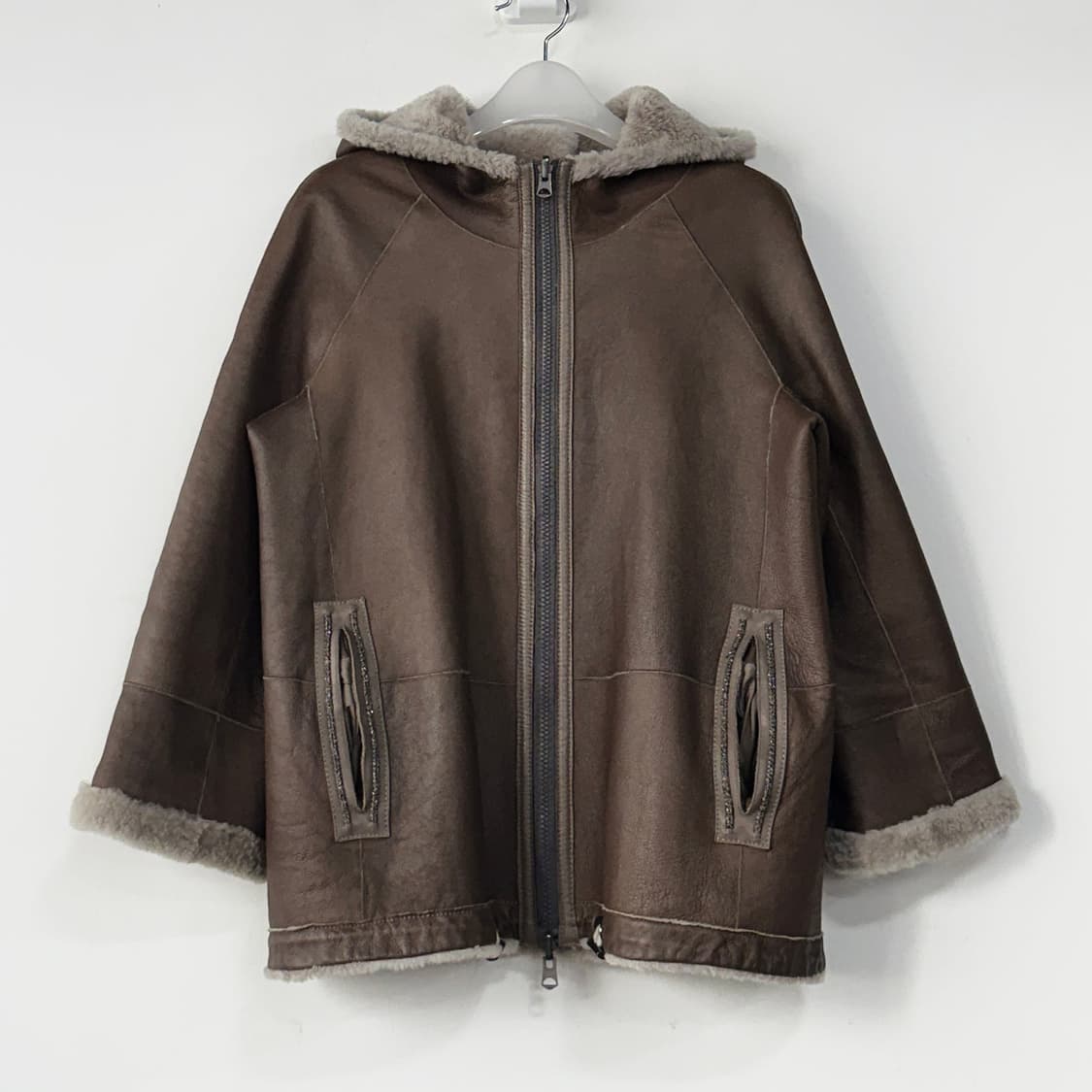 브루넬로쿠치넬리 시어링 레더 무스탕 상품이미지1