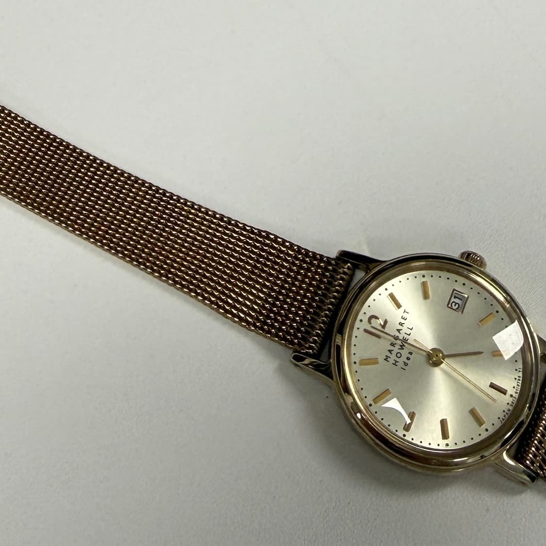 Margaret Howell round watch in gold 상품이미지5