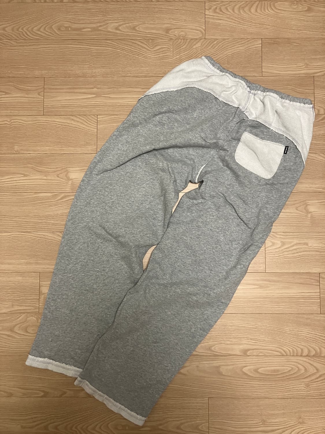 배드블러드 플뢰르 패치 스웻팬츠 상품이미지2