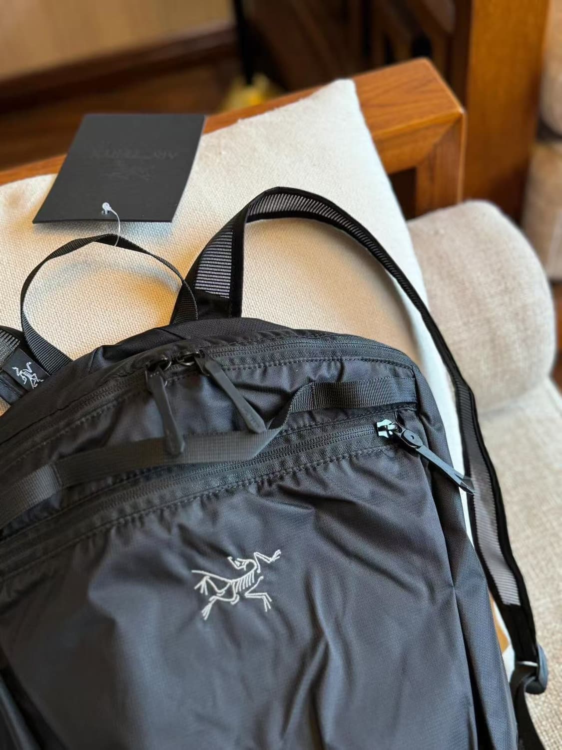 아크테릭스 헬리아드 15 백팩 블랙 상품이미지2