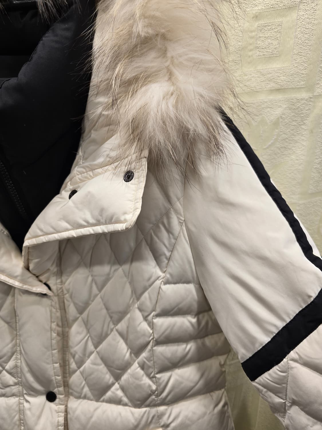 올리비아하슬러 Olivia Hassler 여성 다운패딩 66 상품이미지3