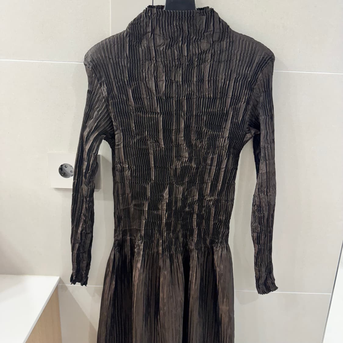 스피치오 플리츠 롱원피스 상품이미지2