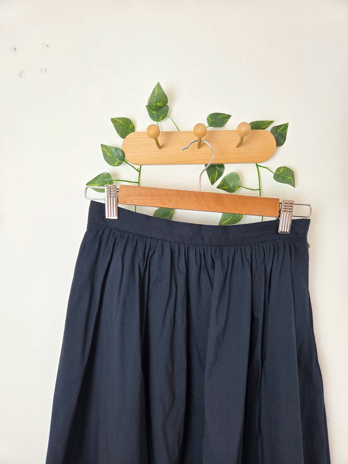네이비 미디 스커트 상품이미지2