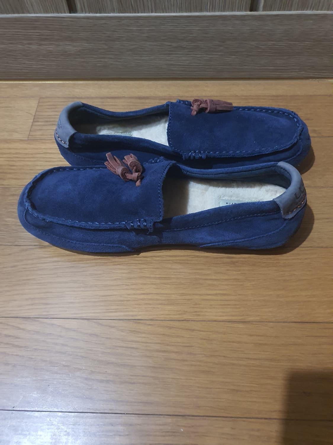 어그 ugg 테슬 모카신 270 상품이미지3