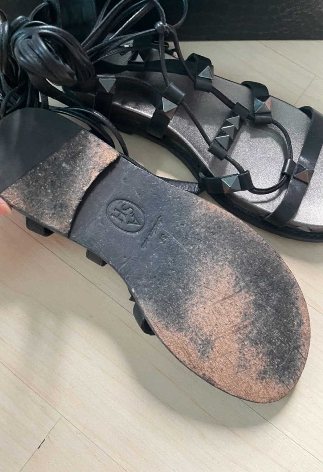 Ash 아쉬 스터드 스트랩 샌들 블랙 37 상품이미지4