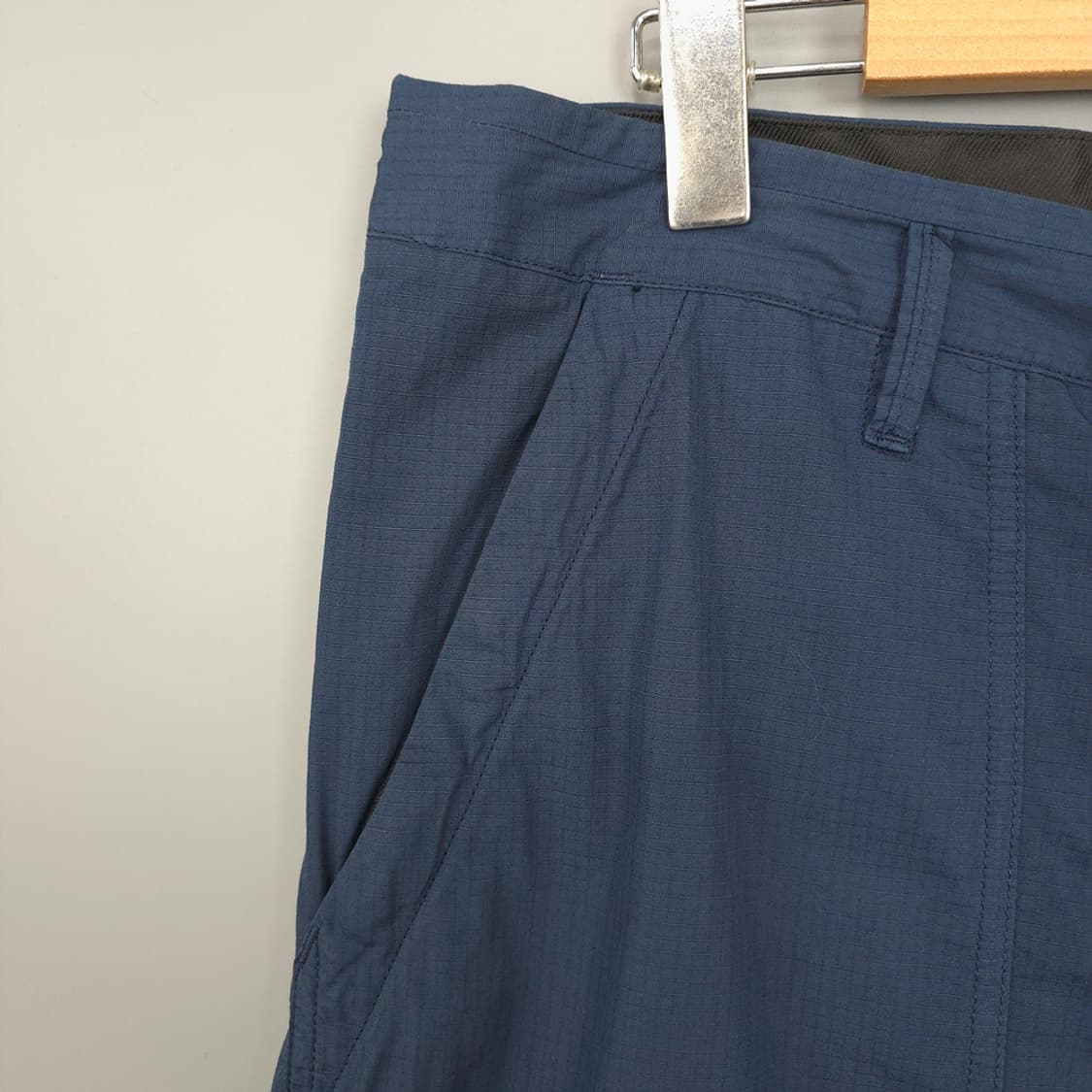 스톤아일랜드 Stone Island 립스탑 패치 팬츠 네이비 W31 상품이미지2