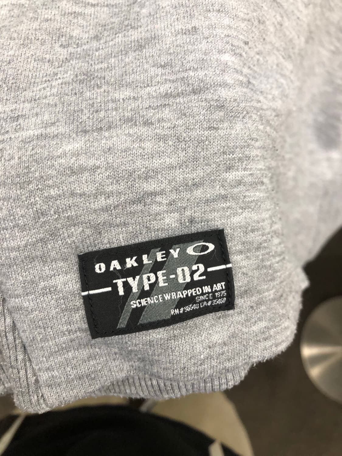 오클리 빅로고 후드티 상품이미지5