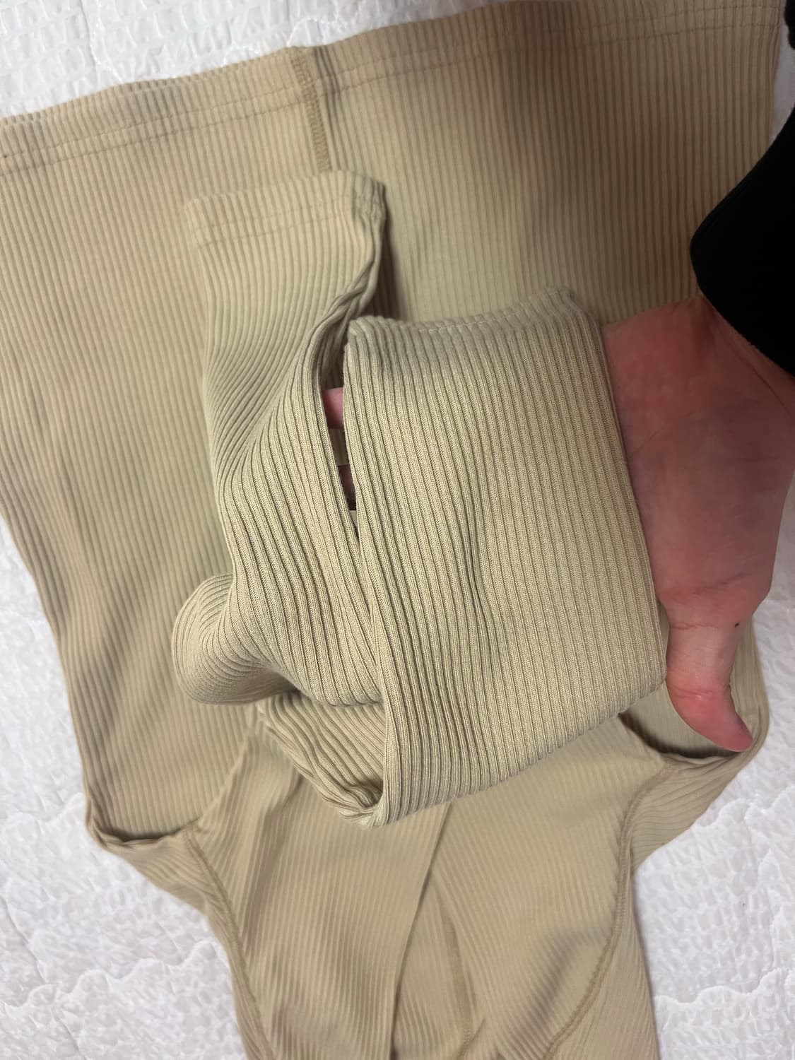 에옹쓰 터틀넥 머스타드 상품이미지9