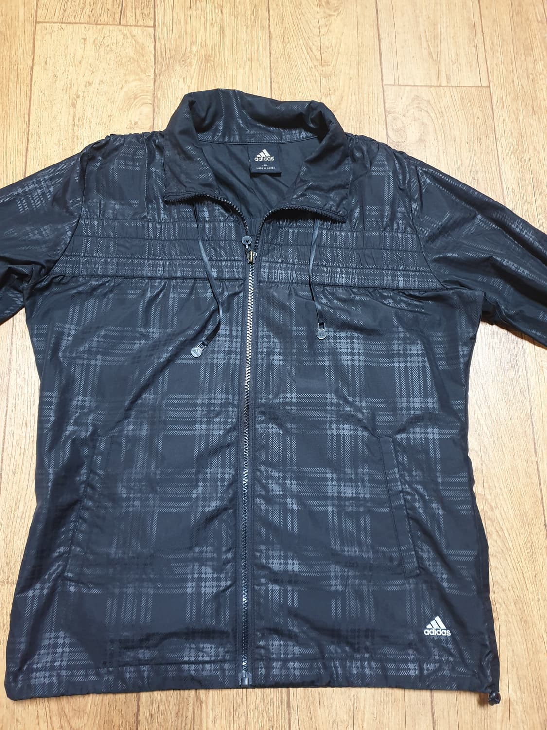 1216 아디다스 운동복 바람막이 95~100 사이즈입니다 상품이미지1