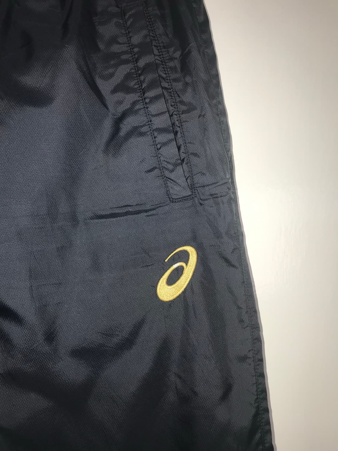 (UNISEX) ASICS Nylon Track Pants 상품이미지2