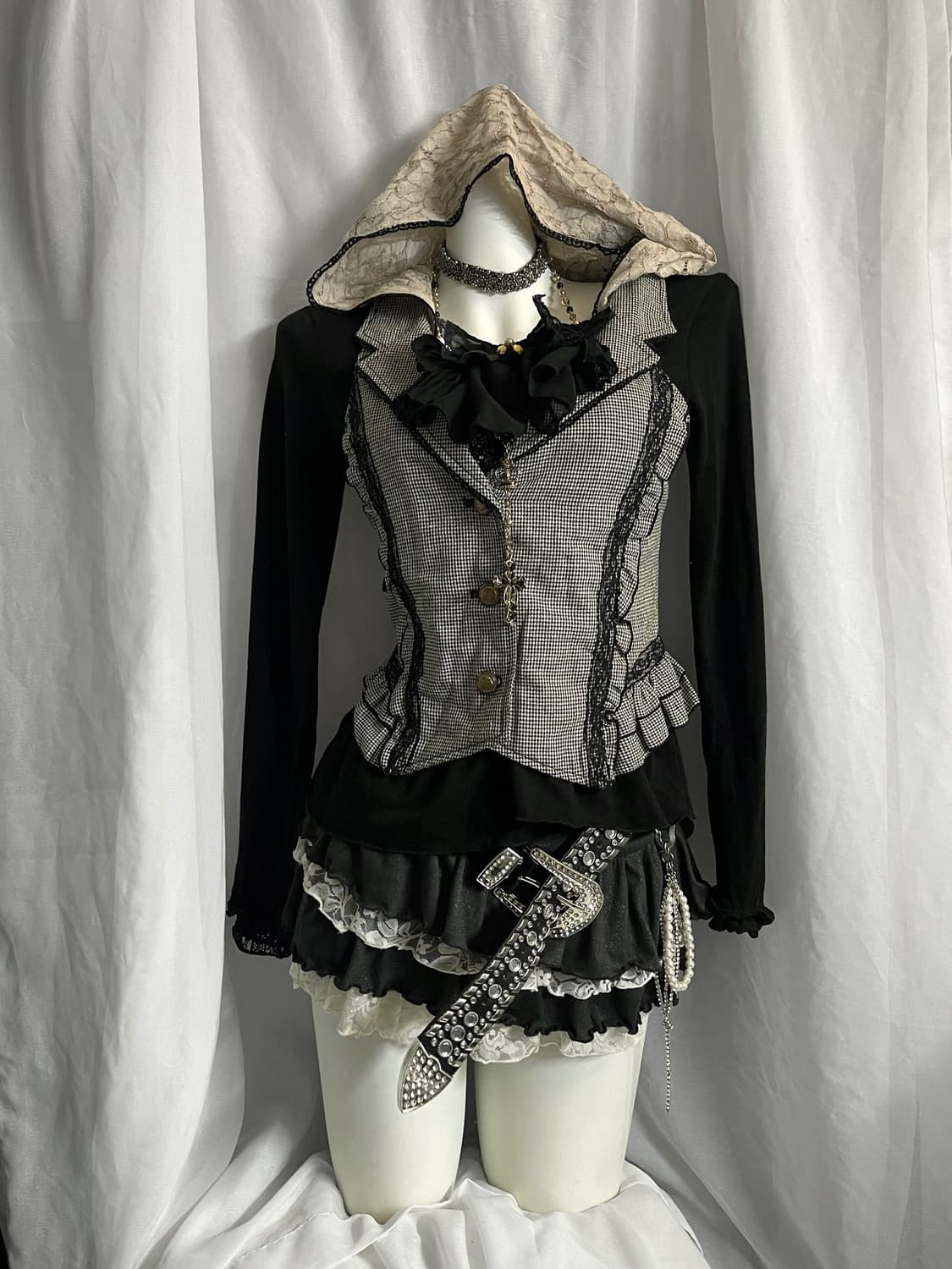 Axes femme vest 엑시즈팜 후드 베스트 공겜여주 상품이미지1