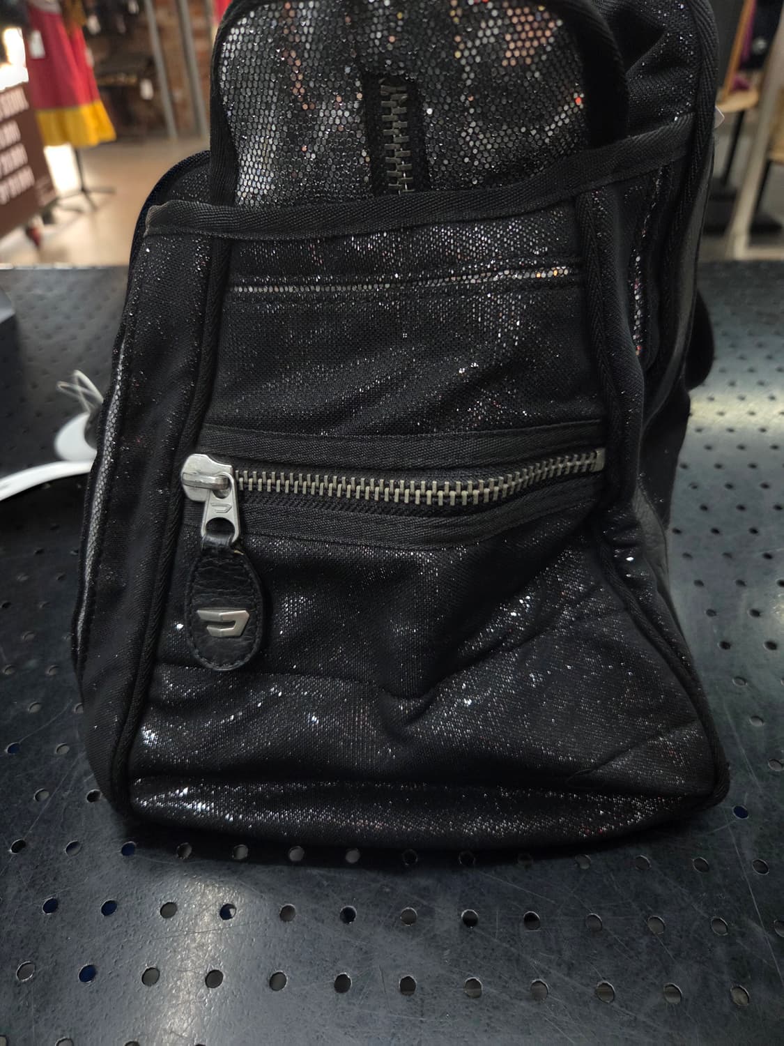 Diesel 디젤 블랙 글리터 빅토트백 상품이미지5