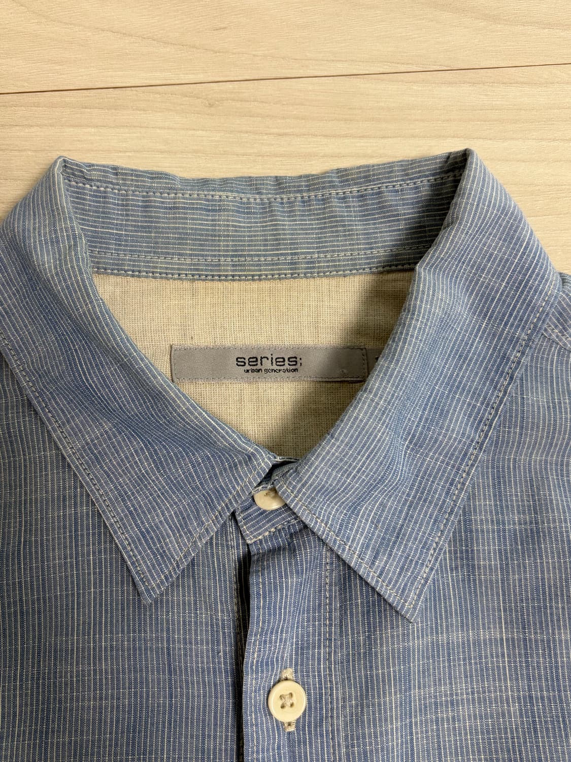 코오롱 시리즈 버튼디테일 샴브레이 셔츠 L 상품이미지4