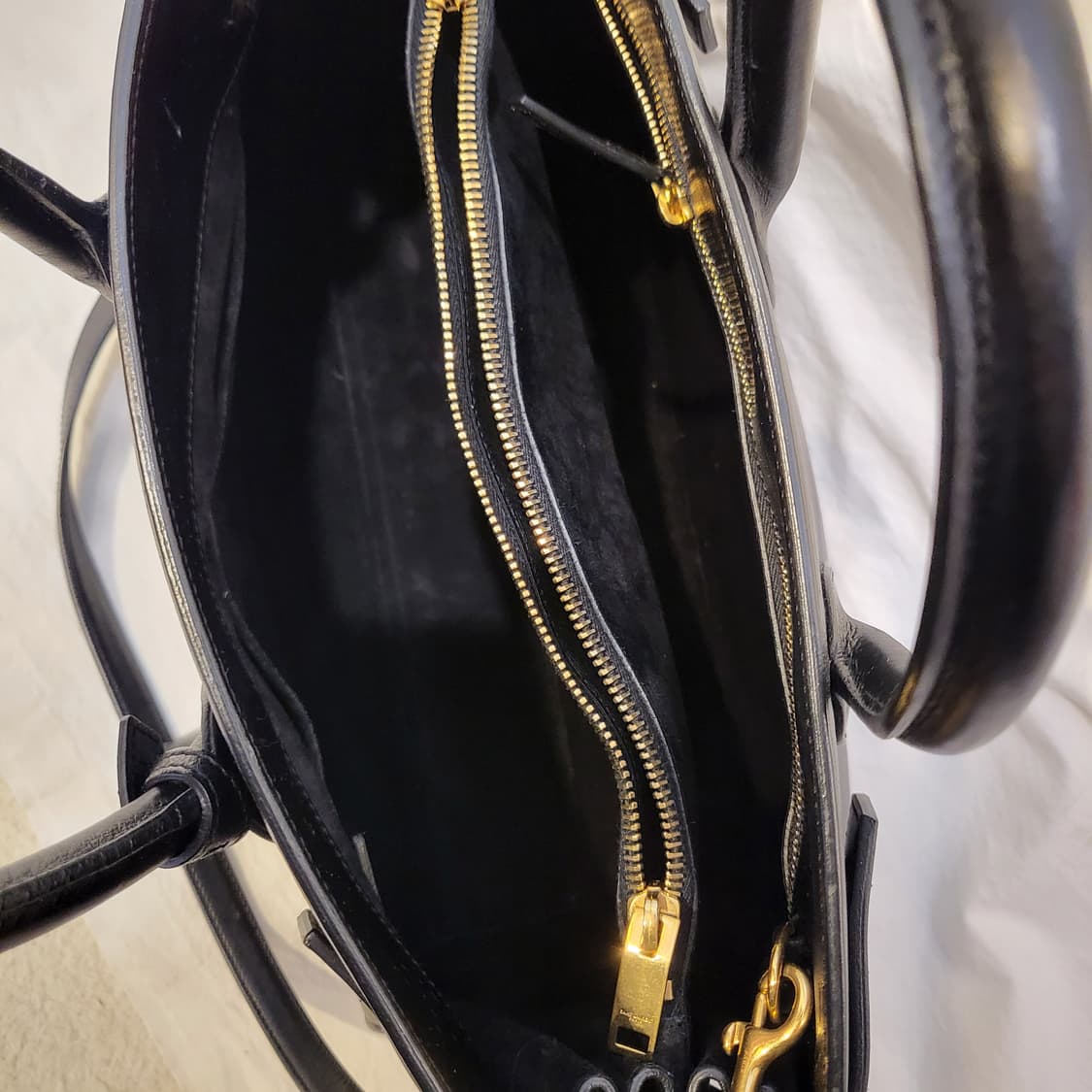 생로랑 삭 드쥬르 스몰 레더 토트백 크로스백 가방 상품이미지8