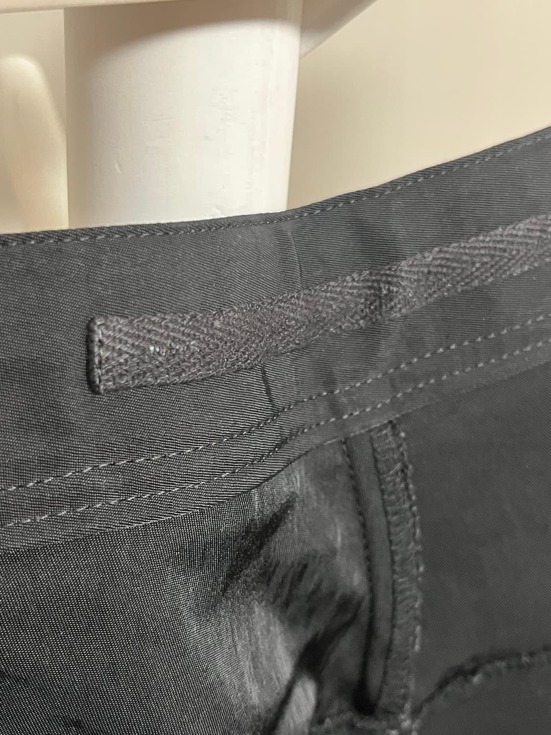 율리우스 _Curved Suspender Pants 상품이미지4