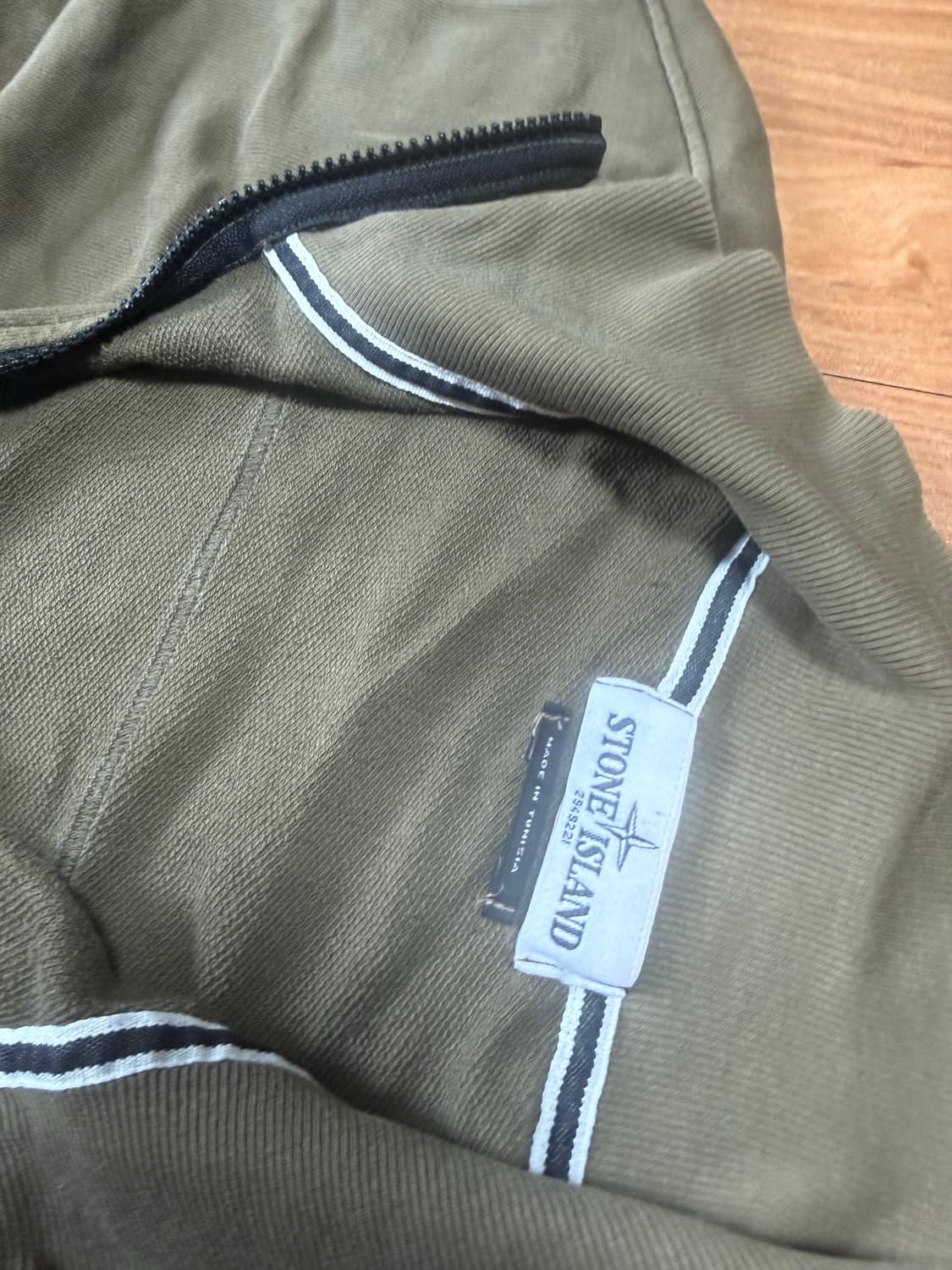 [L] 01SS 스톤아일랜드  카키 집업 상품이미지5