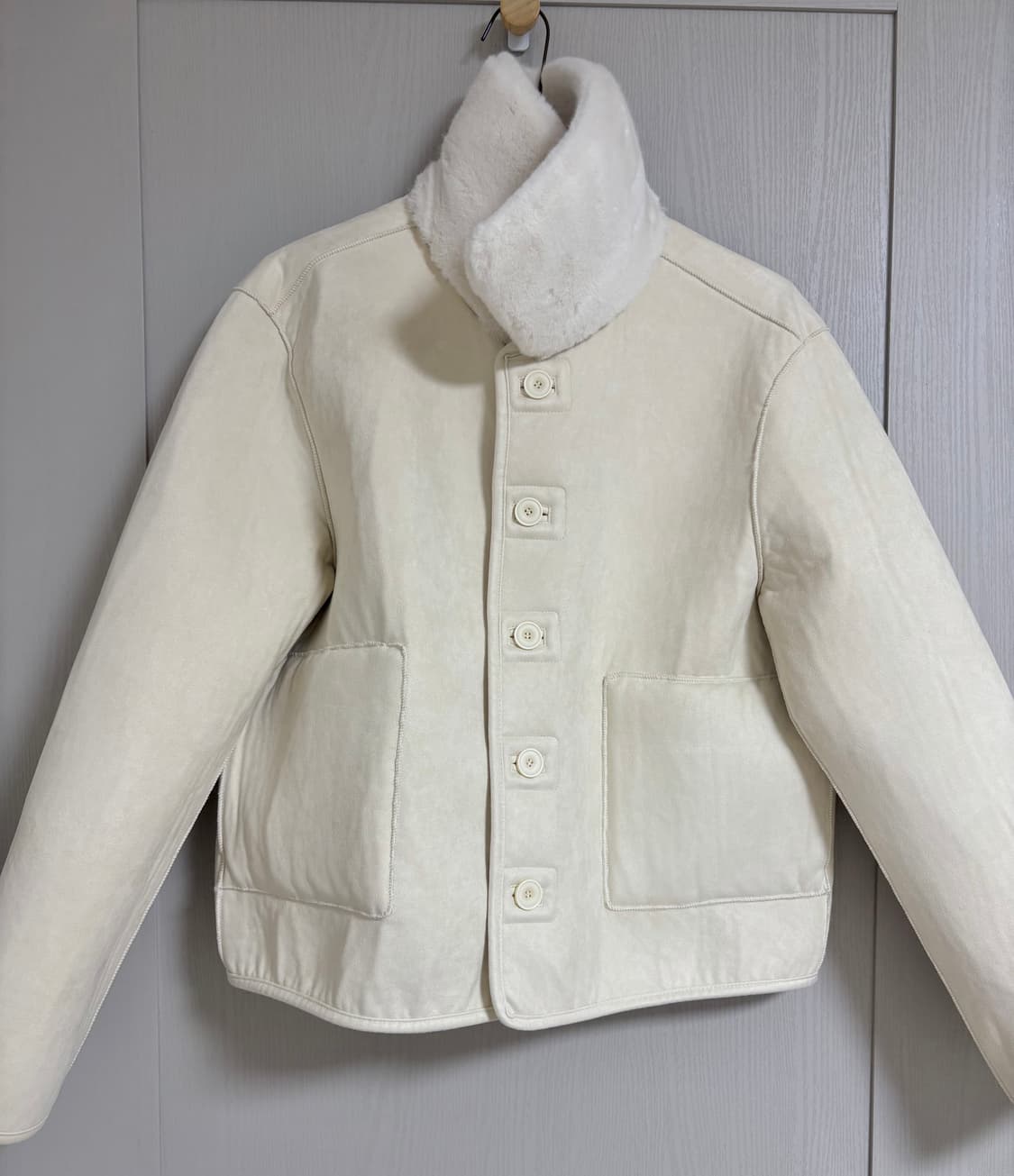 리버시블 아이보리 플러피 퍼자켓 상품이미지8