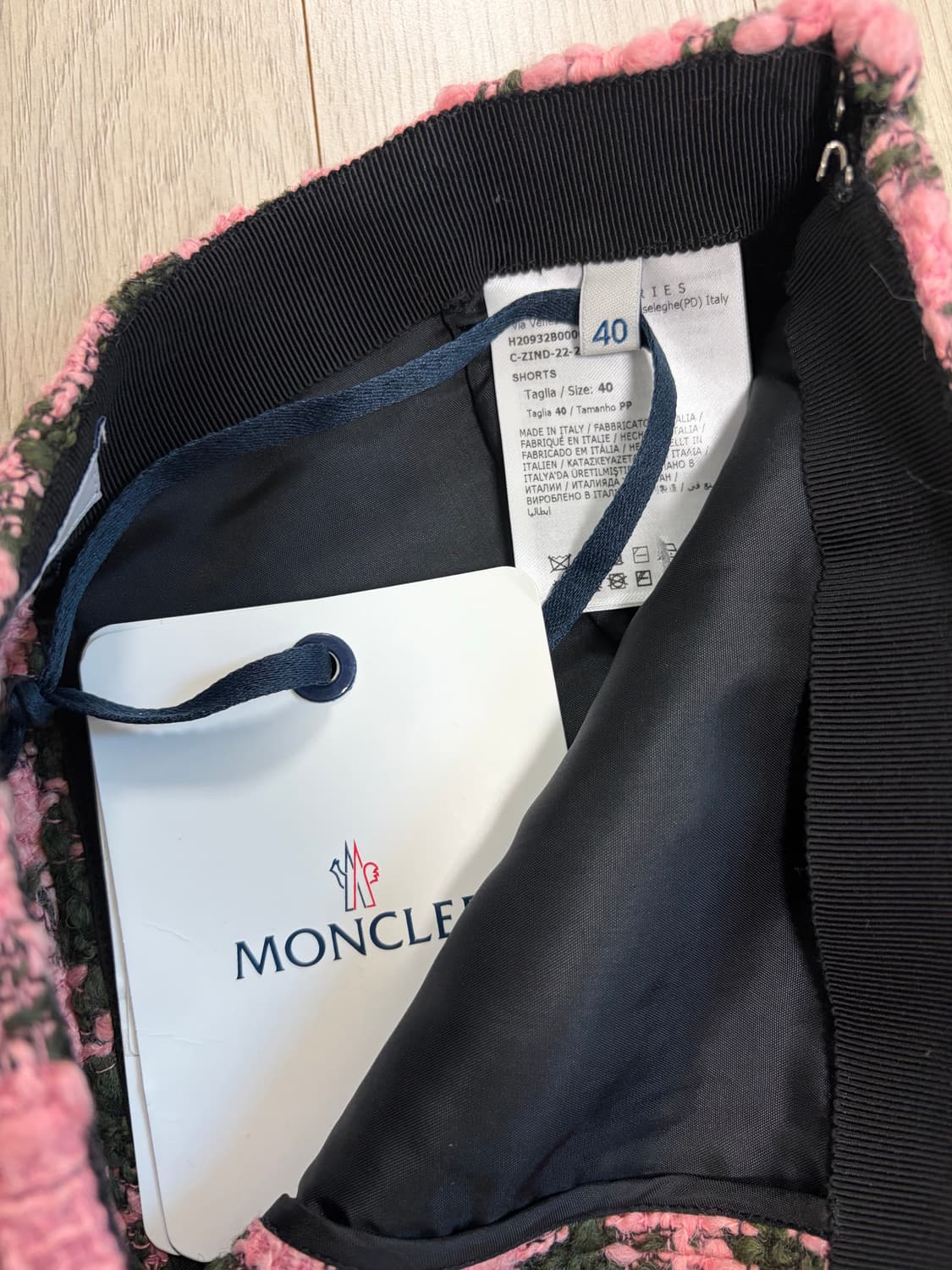 몽클레르 쇼츠 40사이즈 상품이미지3