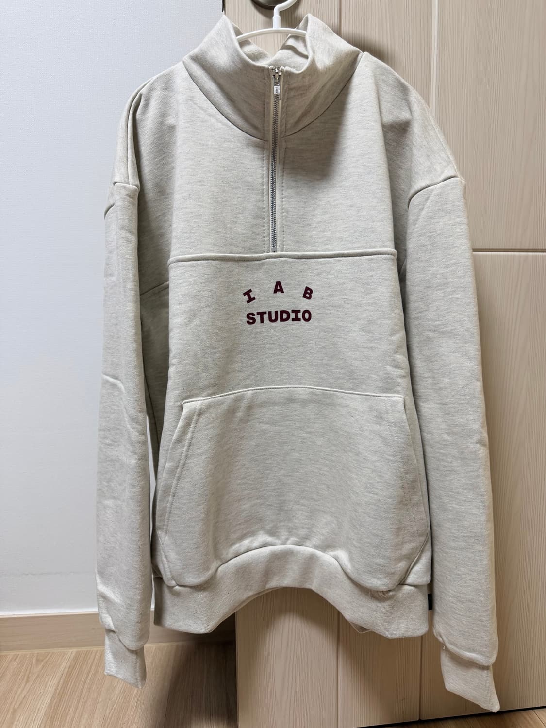 아이앱 23ss 하프집업 새상품 상품이미지2