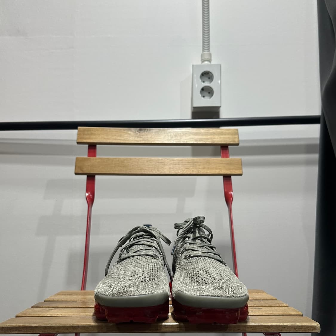 275) 나이키 운동화 남성 에어 베이퍼맥스 플라이니트 카키 레드 상품이미지2